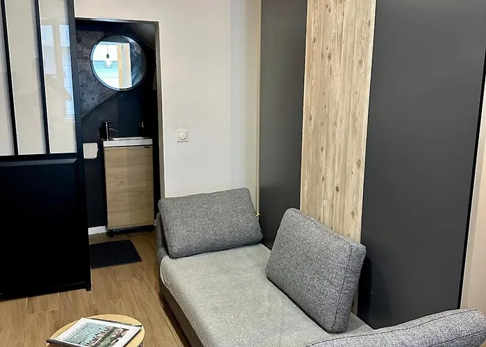 Beautiful Modern * Carcassonne